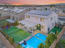 The Clubhouse in Coachella - Image 5